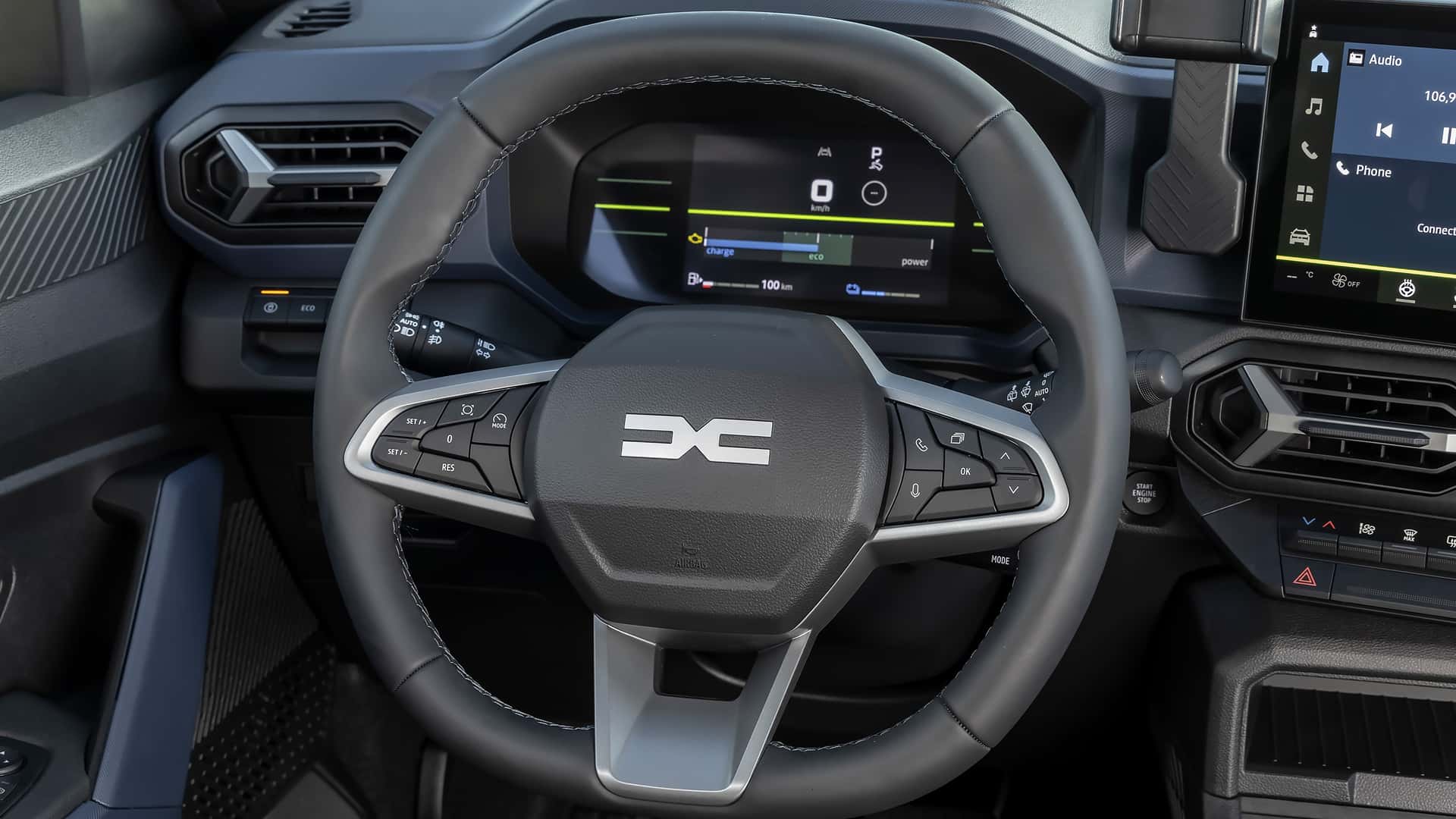 Фото Renault Duster NEW в новом кузове, видео-обзор модели - Автосалон